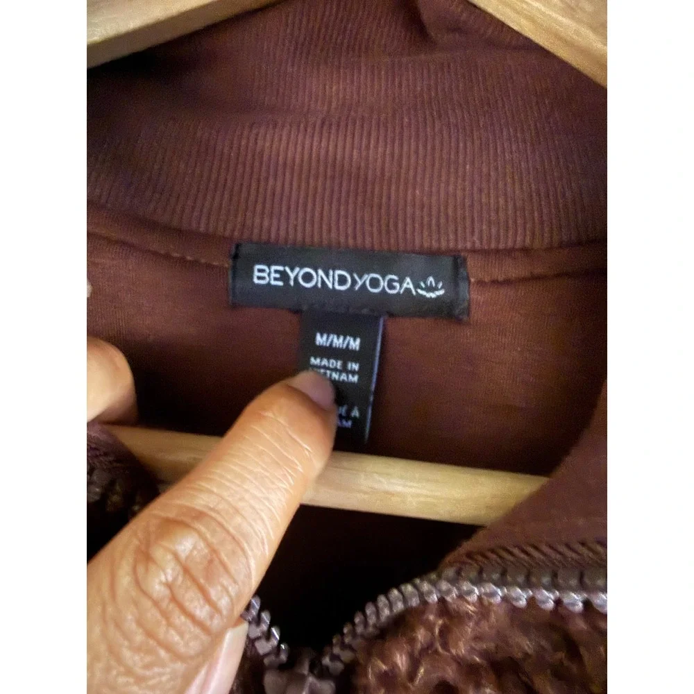Beyond Yoga Brown Teddy Fleece Bomber Jacket Detachable Hood Womens Medium